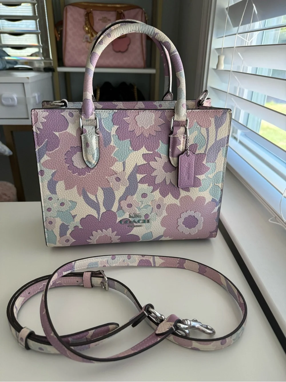 Coach Maggie Tote - Picture 4 of 13